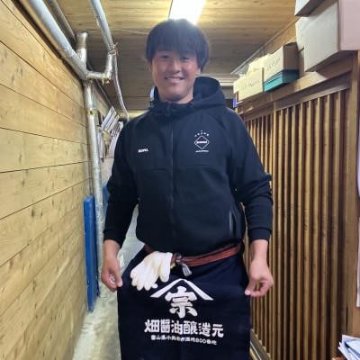 小矢部市出身元プロ野球選手荒木貴裕×畑醸造コラボ 濃口醤油 業務用