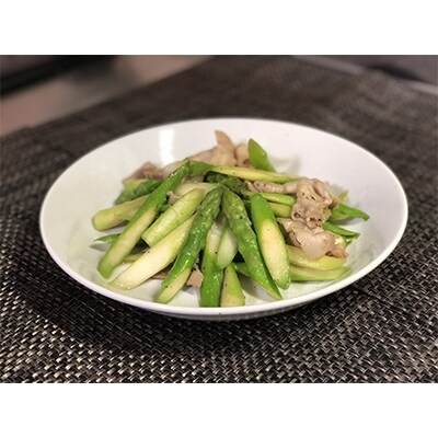 江差の大地で育った頭から食べるアスパラガス 1kg