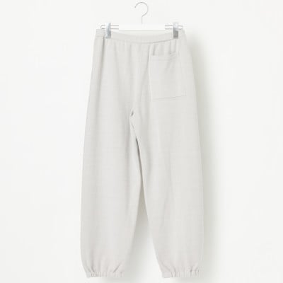 A3: A SWEATER IS FOR EVERYDAY. Pants グレー サイズ:4