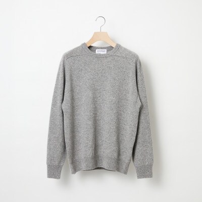 A4: A SWEATER IS COLOR.  グレー サイズ3