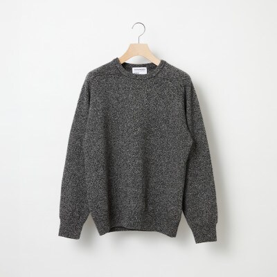A4: A SWEATER IS COLOR.  ブラック サイズ3