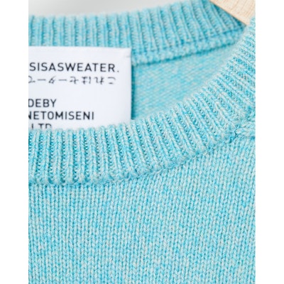 A4: A SWEATER IS COLOR.  水色 サイズ1