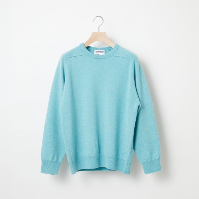 A4: A SWEATER IS COLOR.  水色 サイズ3