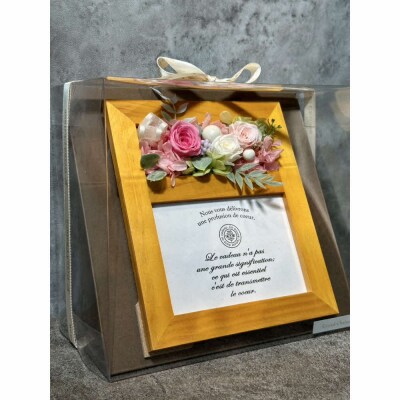 ブリザードフラワーのフォトフレーム(木製スタンドタイプ)【ピンク】