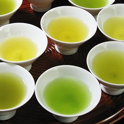 宇治抹茶スイーツ(詰合せ2箱)と近江茶・朝宮茶6袋を存分に楽しめる詰合せ