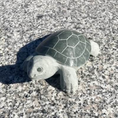 グレー系　御影石　亀の置物