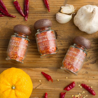 丹波篠山おいしいスパイス 3本セット(プレミアム一味唐辛子・ゆず一味唐辛子・にんにく一味唐辛子)