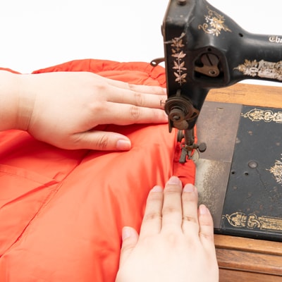 非常用羽毛コンパクト寝袋　オレンジ