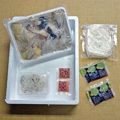 とらふぐ【ちり鍋・皮湯引き】〆はマルゴめん(中間市新名物の米粉麺)レシピ付で初めてでも簡単2～3人前