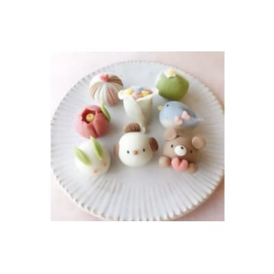 【定期便】可愛い練り切り菓子8個(春夏秋冬年4回) B086