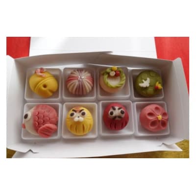 【定期便】可愛い練り切り菓子8個(春夏秋冬年4回) B086