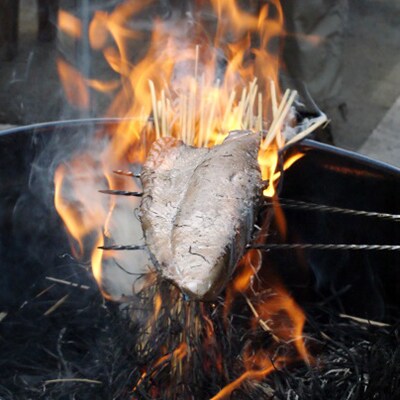 一泊二食付き2名様 宿泊券 (カツオの藁焼き体験付き)