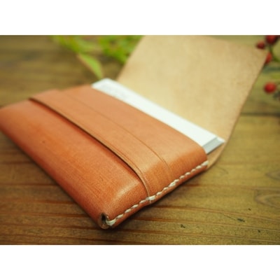 長濱レザーのカードケース 「TABA」