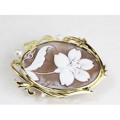 「大和桜」のシェルカメオペンダント / 作家 フランチェスカ