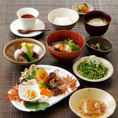 東京・有楽町で味わう坐来大分贅沢 コース料理お食事券「豊海」 2名様分_2109R-P