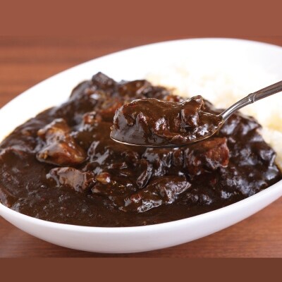 焼肉屋で生まれた和牛カレー・和牛ハッシュドビーフセット B261