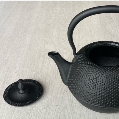 南部鉄器　鉄瓶　末広アラレ黒　1.2リットル　伝統工芸品 [BS047]