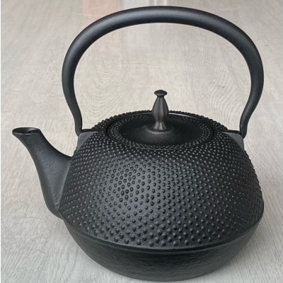 南部鉄器　鉄瓶　末広アラレ黒　1.2リットル　伝統工芸品 [BS047]