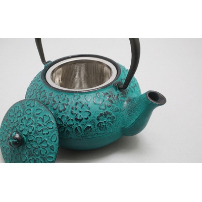 南部鉄器 急須 丸型桜青 0.36L 伝統工芸品 [BS023] | 岩手県奥州