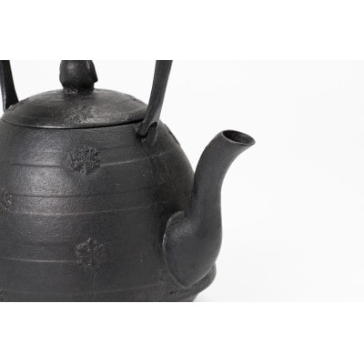南部鉄器 鉄瓶 南部型南極 0.8L 【村上怜 作】 IH調理器 伝統工芸品 [Y0053]