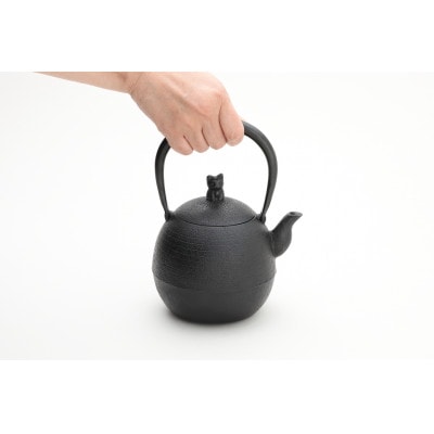南部鉄器 鉄瓶 ねこ(丸) 1L【村上 怜 作】 IH調理器 伝統工芸品 [Y0126]