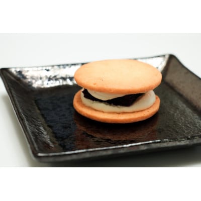 ガーデンサンド 15個入り 岩手県奥州市産ガーデンハックルベリー使用 クッキーサンド [N0006]