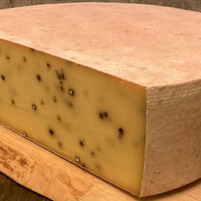 北海道産 牧場 自家製 ハードタイプ チーズ こしょう 100g×3