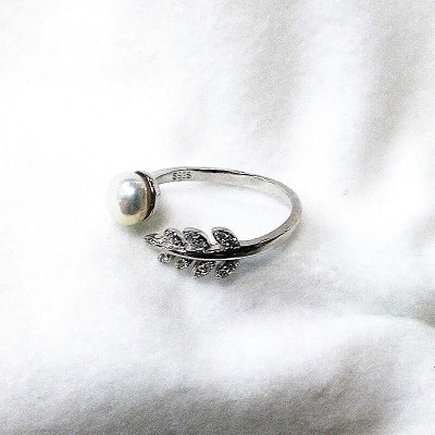 リング・リーフ(淡水本真珠・ボタン)SV製 1926