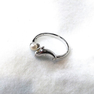 リング・ドルフィン(淡水本真珠)SV製 1923