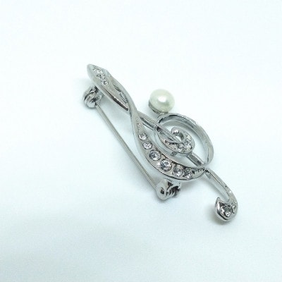 ブローチ・ト音記号(淡水本真珠・ボタン)R 1979