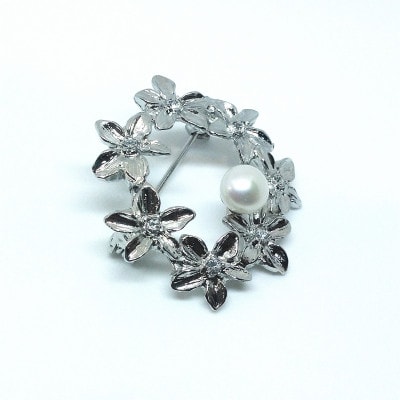 ブローチ・リース(A)(淡水本真珠・ボタン) 1981