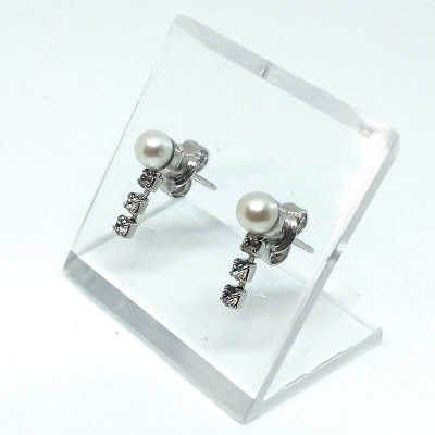 真珠ピアス・スリービーズ(淡水本真珠・ボタン) 1999