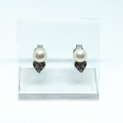 真珠ピアス・ハート(淡水本真珠・ボタン) 2001