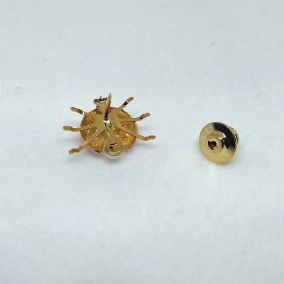 真珠ピンクブローチ・てんとう虫(ピンク)(淡水本真珠・ボタン) 2109