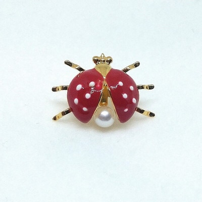 真珠ピンクブローチ・てんとう虫(赤)(淡水本真珠・ボタン)　2113