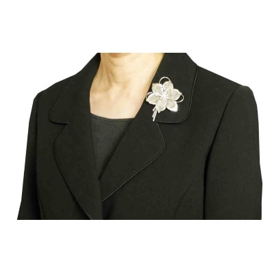 アコヤ真珠ブローチ　お花のデザイン　893