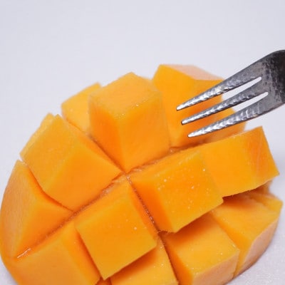 【2025年発送・家庭用】完熟アップルマンゴー 優品2kg(4～6玉)