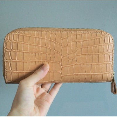 クロコダイルラウンドファスナー長財布 生成り色仕様 手作りレザー本革 クロコダイル 【受注生産】