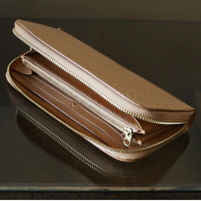 クロコダイルラウンドファスナー長財布 生成り色仕様 手作りレザー本革 クロコダイル 【受注生産】