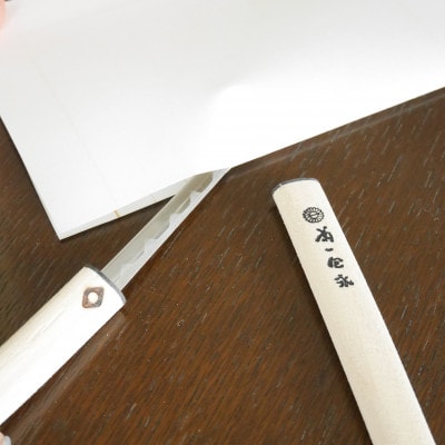 菊一文珠四郎包永の爪切り(大)金・銀とペーパーナイフ(H-31)