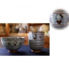 赤膚焼　奈良絵ハローキティ湯呑・茶碗セット