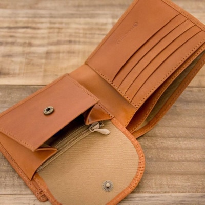 本革シンプルな二つ折り財布 キャメル 63-002-1