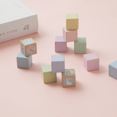キューブ型の知育玩具 Poco a poco【にじいろキューブ】日本製 おもちゃ