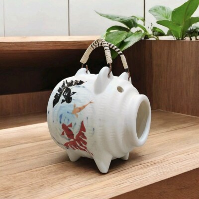 金魚柄の蚊取り豚