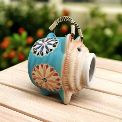 花柄の蚊取り豚
