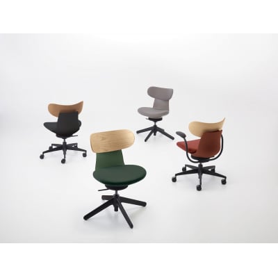 コクヨチェアー　イングライフ(ミディアムグレージュ)/背合板・肘つき・フローリング用(Vキャスター)