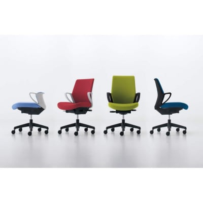 コクヨチェアー　ピコラ(ライトオリーブ・本体黒)/ハイバックタイプ/カーペット用(Wキャスター)