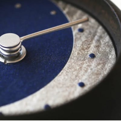 はなもっこの置時計 月(焼群青にプラチナ箔)