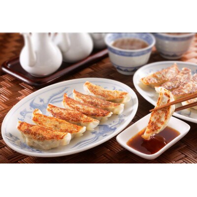 【芦屋 伊東屋の神戸牛餃子・黒豚餃子・地鶏餃子 各1折セット】