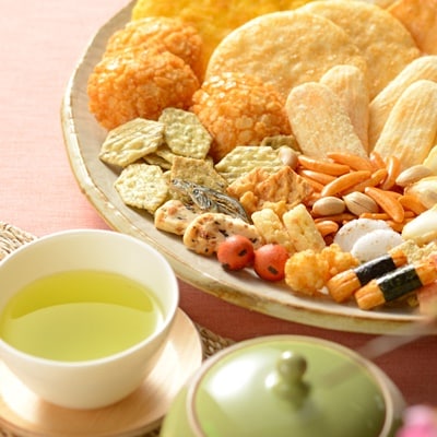 【12/21までの寄附で年内発送】亀田製菓 米菓16種 詰め合わせセット